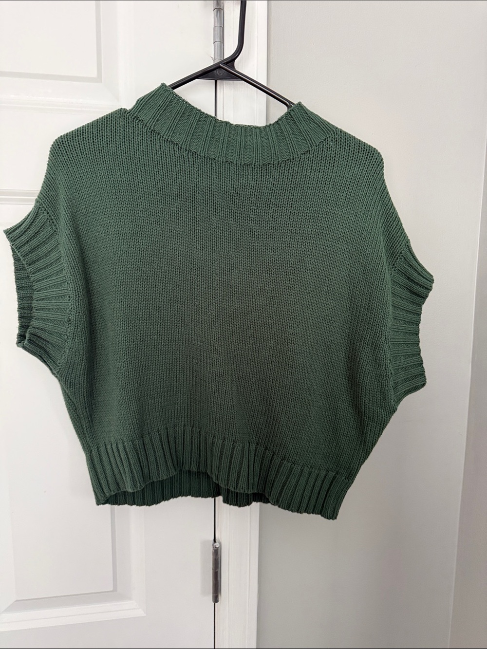 eesome Olive Green Ribbed Mock-Neck Short-Sleeve Sweater